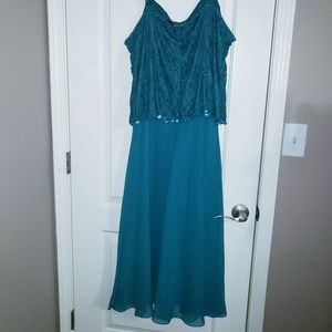 🌺Formal  Formation 🌺 Teal Green Evening gown